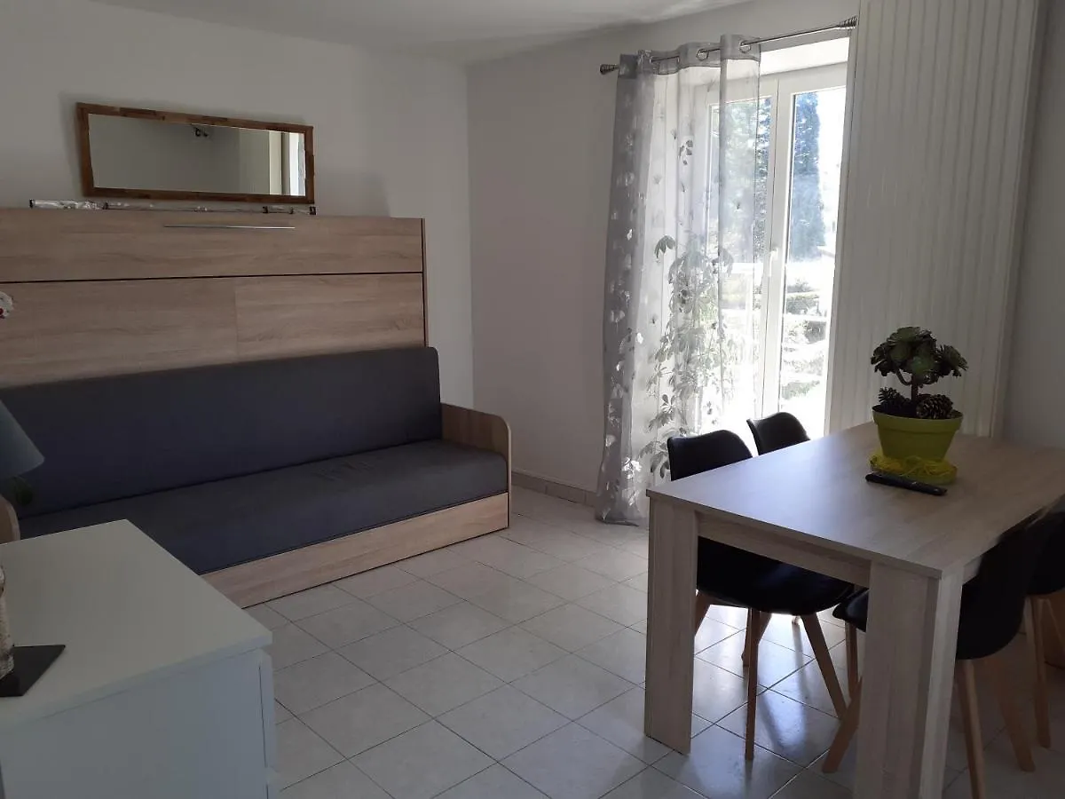 Appartement Studio en plein centre ville - 2 à 4 personnes Tence